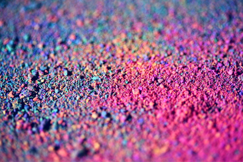 La pintura en polvo no utiliza solventes y genera muy pocos residuos.